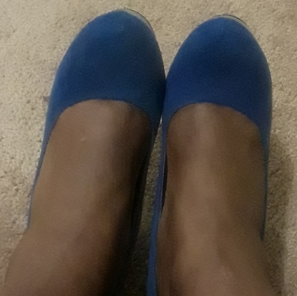 Shoes - Picture 3 of 3